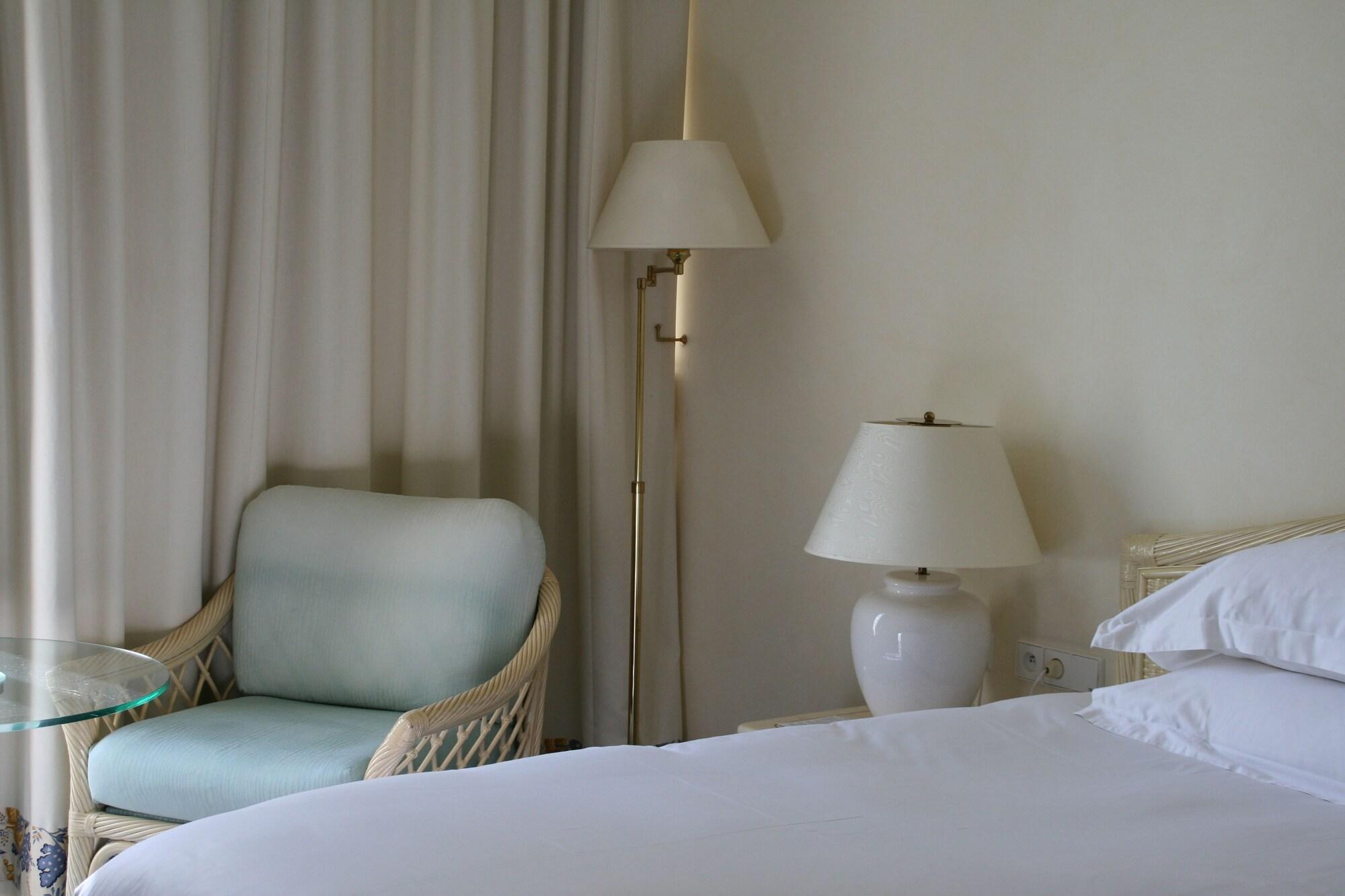 וישי Celestins Spa Thermal & Hotel By Vy Resort מראה חיצוני תמונה A lampshade