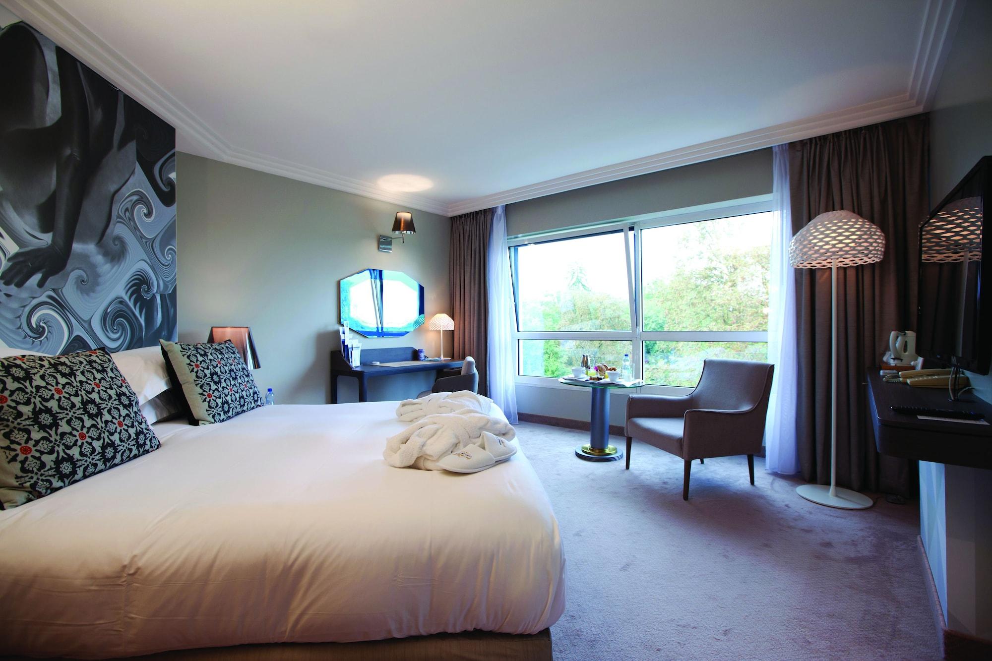 וישי Celestins Spa Thermal & Hotel By Vy Resort מראה חיצוני תמונה A room at the hotel