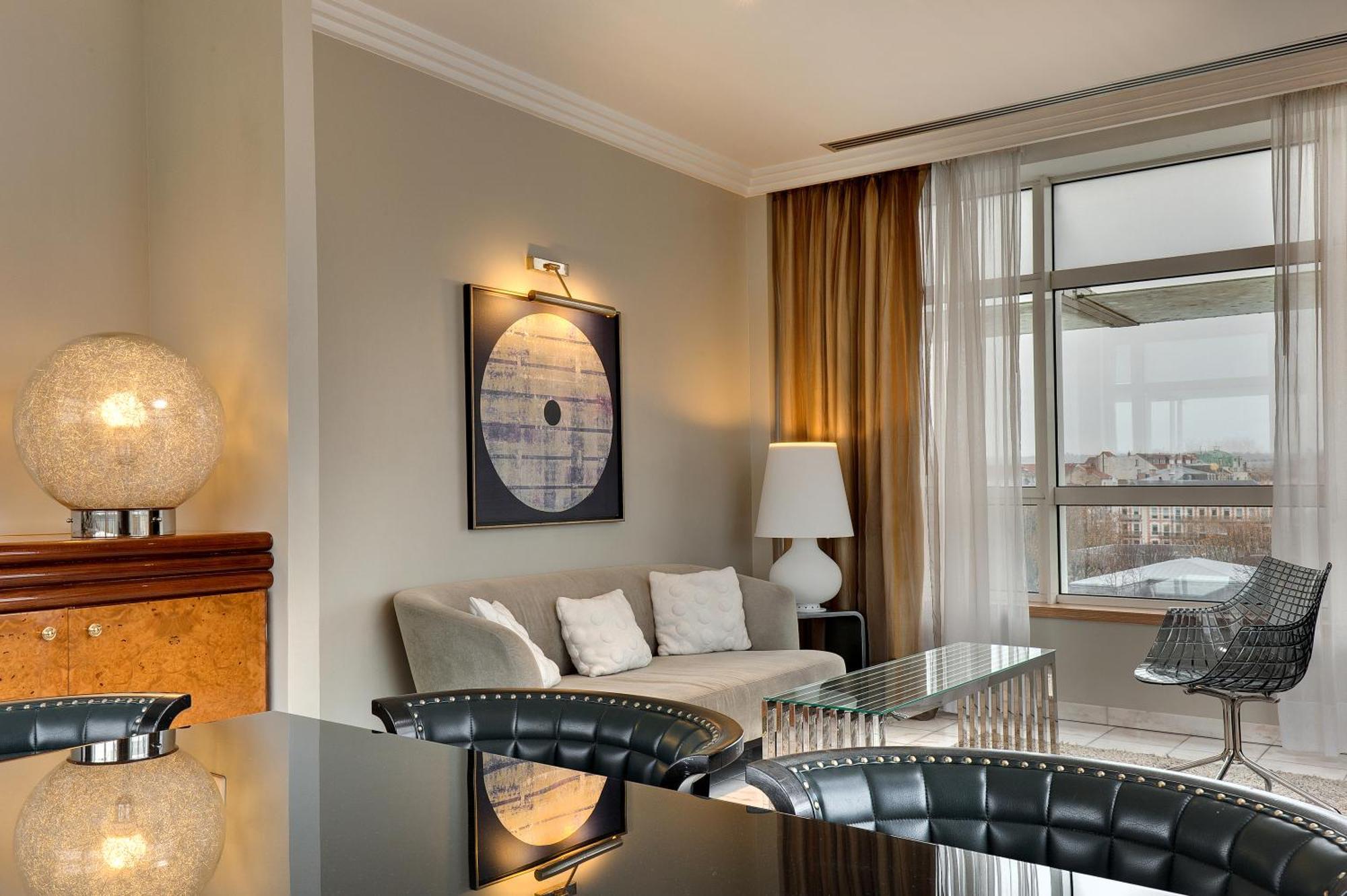 וישי Celestins Spa Thermal & Hotel By Vy Resort מראה חיצוני תמונה A suite at the InterContinental
