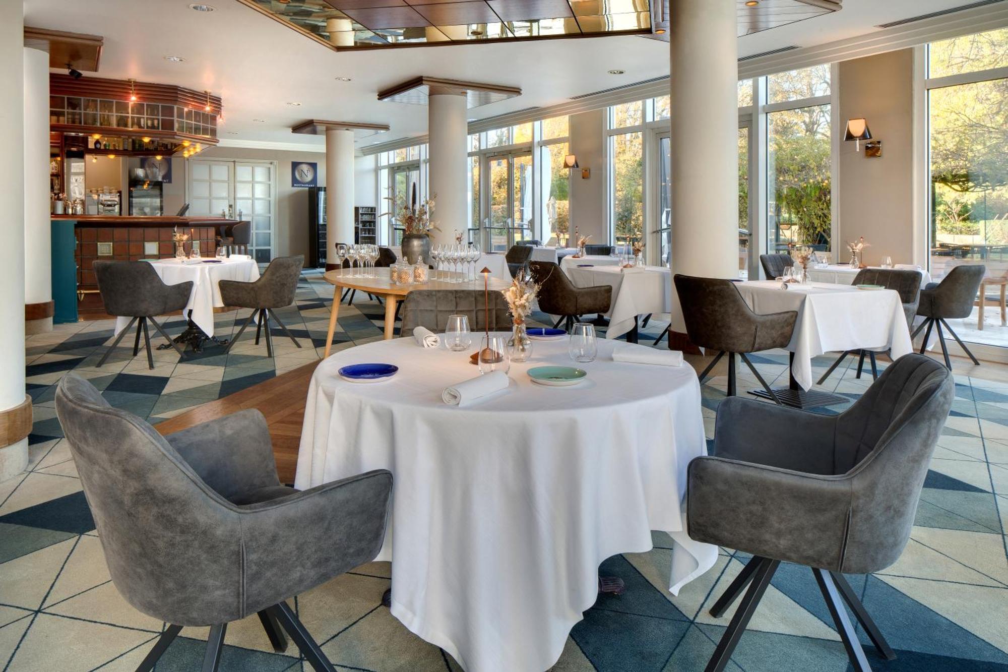 וישי Celestins Spa Thermal & Hotel By Vy Resort מראה חיצוני תמונה Restaurant "La Table du Cèdre"