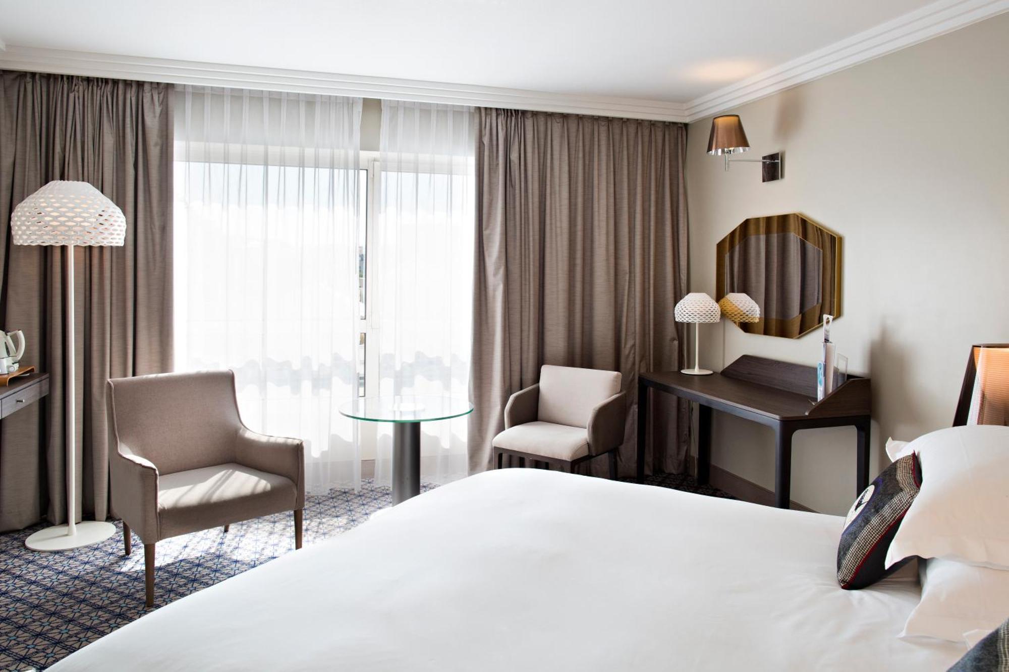 וישי Celestins Spa Thermal & Hotel By Vy Resort מראה חיצוני תמונה A room at the hotel