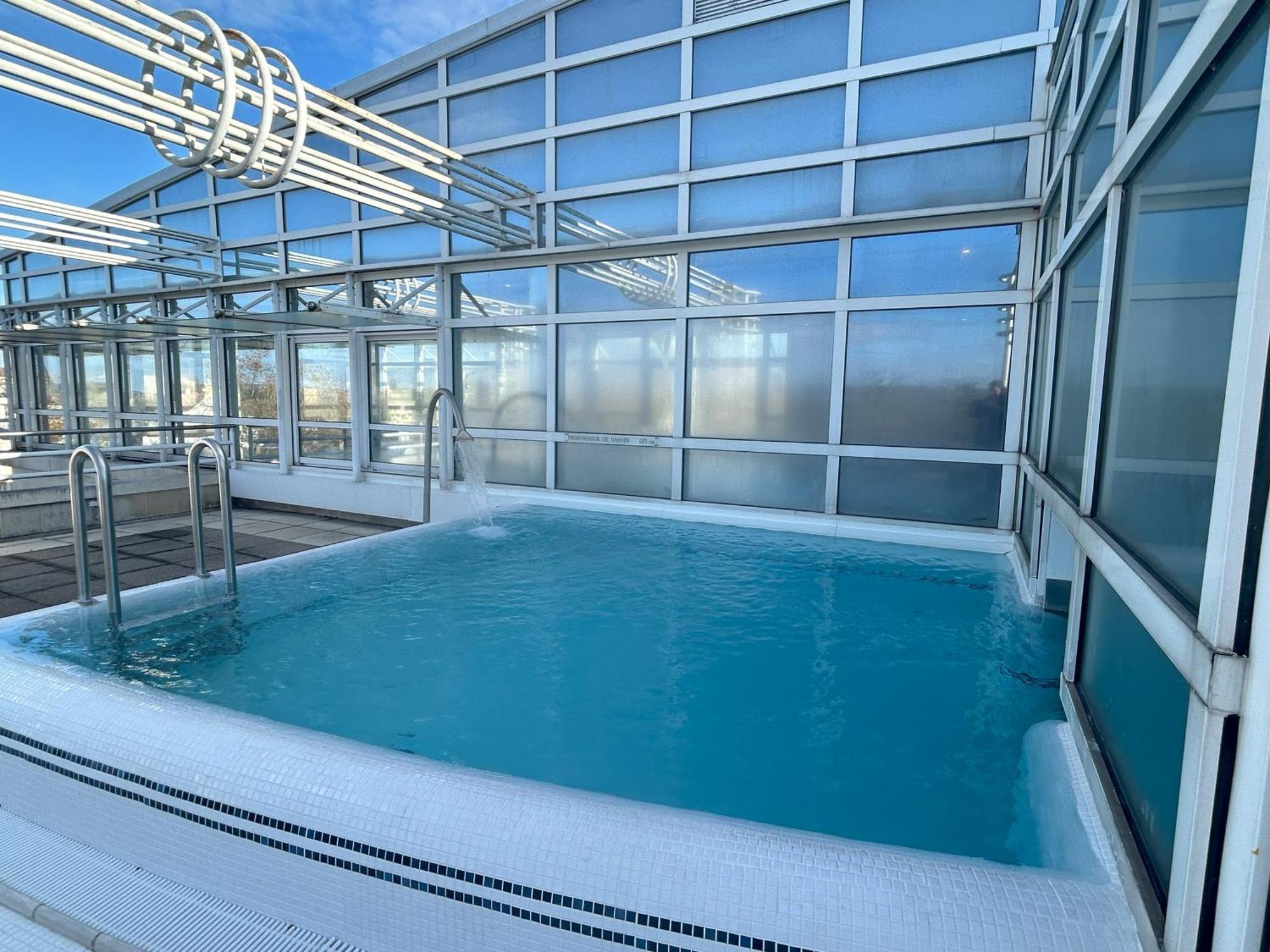 וישי Celestins Spa Thermal & Hotel By Vy Resort מראה חיצוני תמונה The rooftop pool